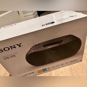 Brand new Sony Boombox CFD - S70